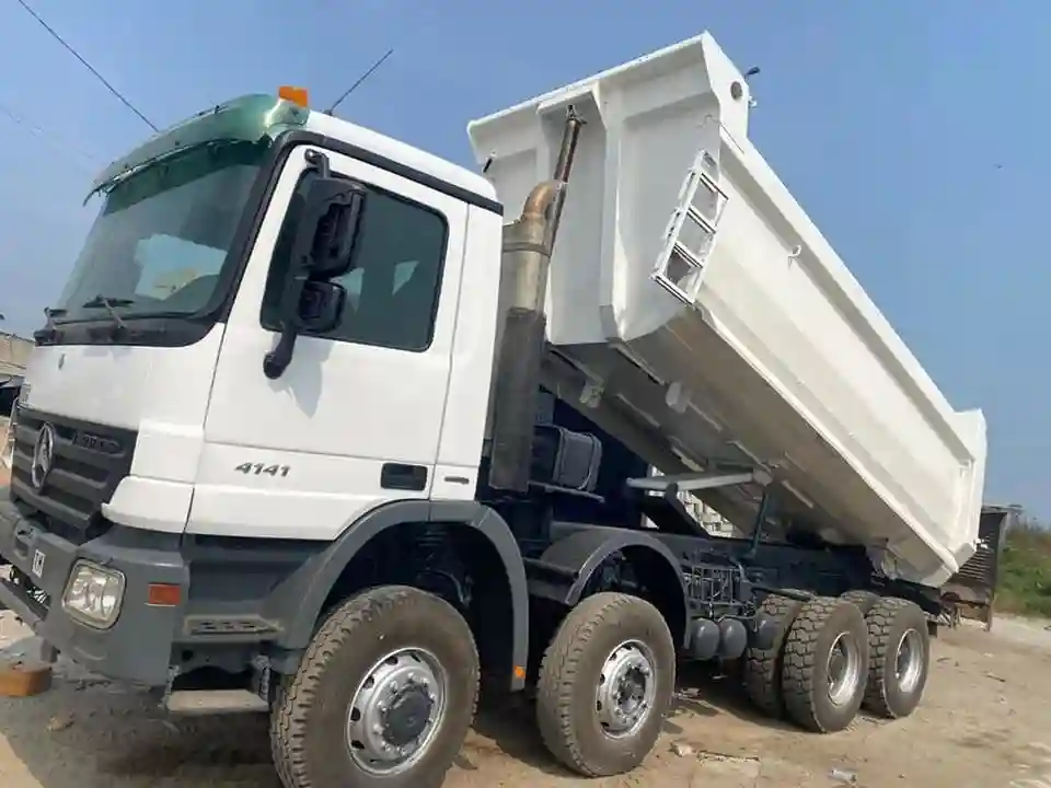 Mercedes‒benz Arocs - Vue 3