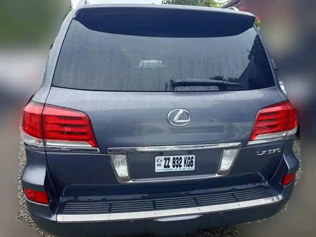 Lexus LX - Vue 7