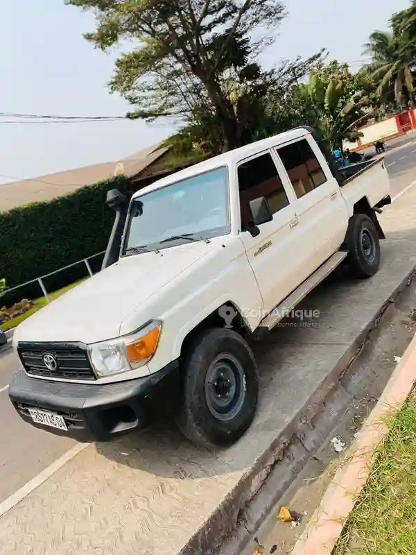 Toyota Land Cruiser 2018 - Vue 1