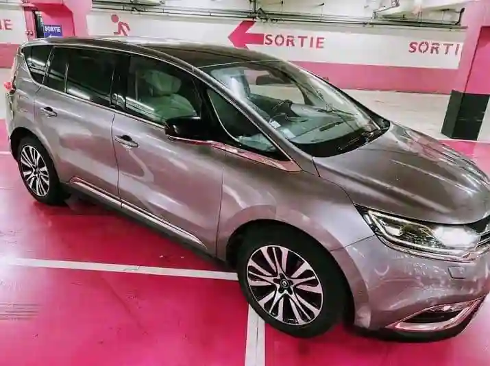 Renault 10 - Vue 4
