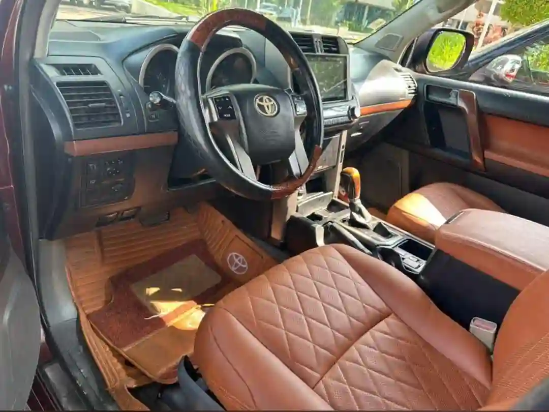 Toyota Prado0