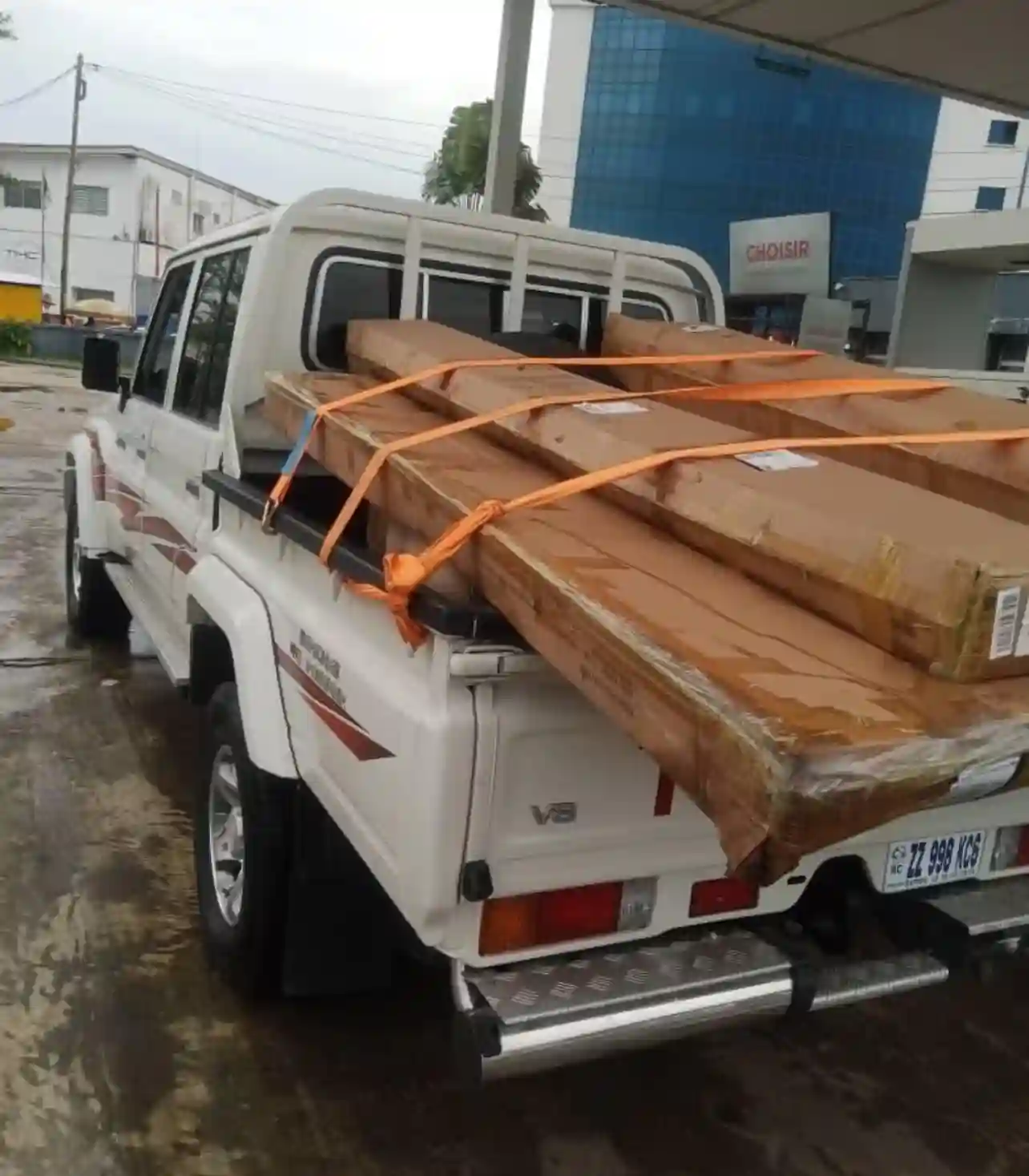 Toyota Pickup - Vue 3