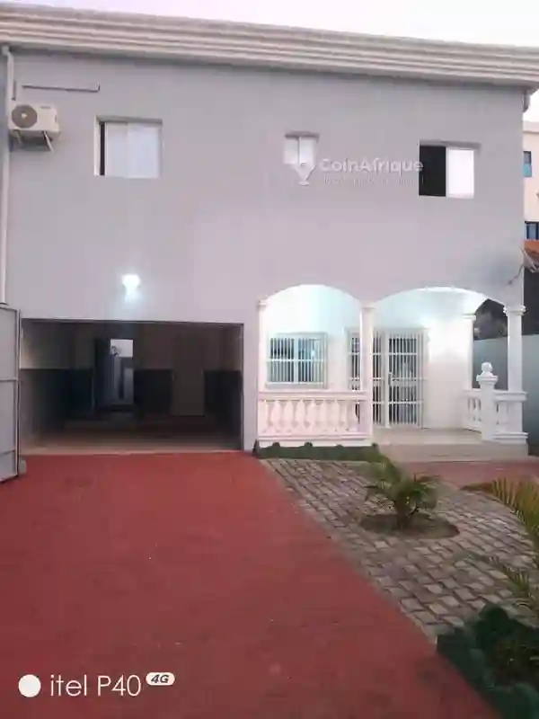 Location Villa 4 Pièces - Centre Ville - Vue 1