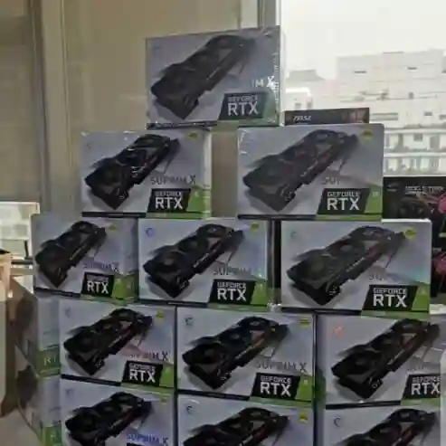 For Sale Graphic Cards And Bobcat 300 - Vue 1