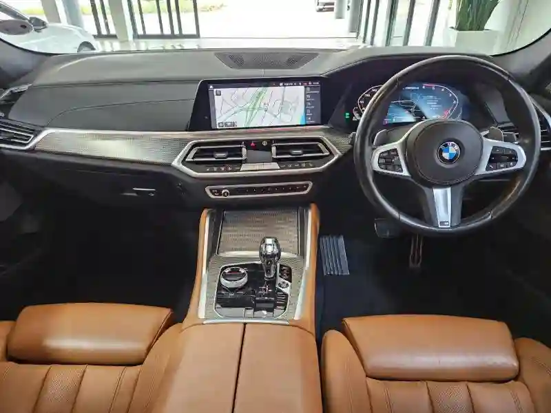BMW X6 M - Vue 2