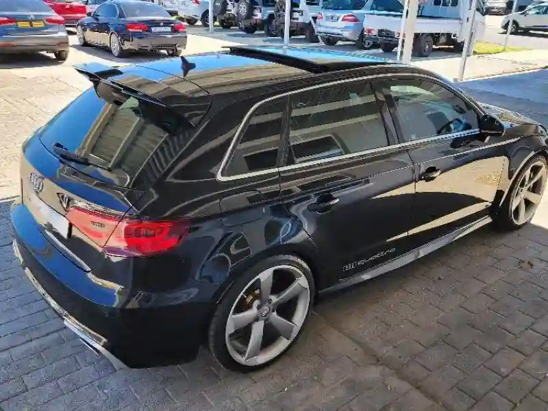 Audi RS3 - Vue 4