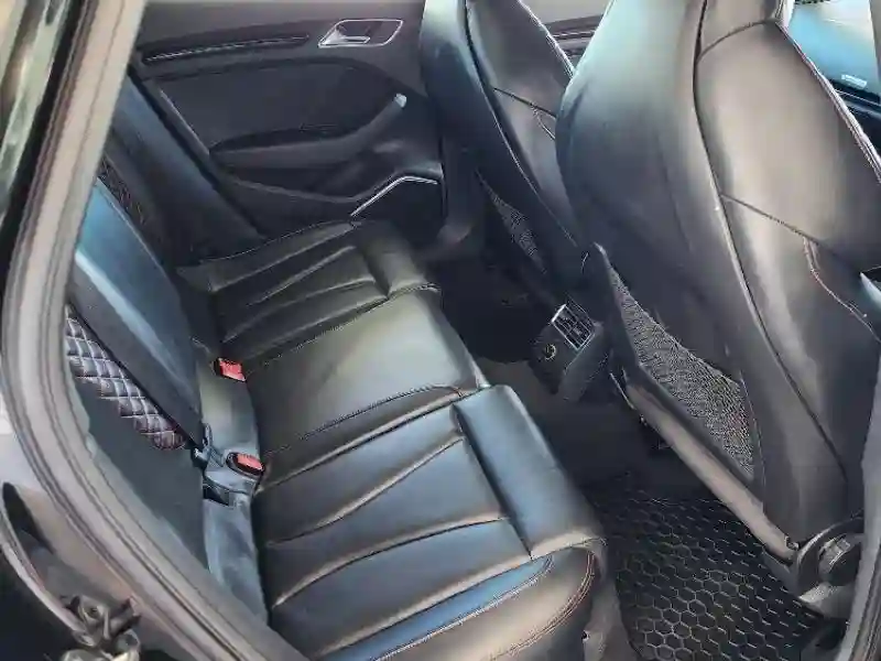 Audi RS3 - Vue 5