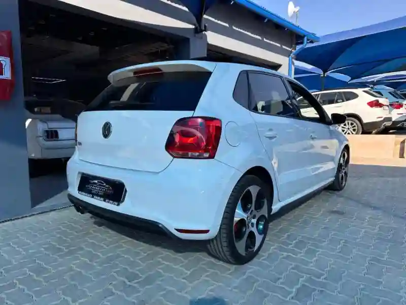 Volkswagen Polo - Vue 2
