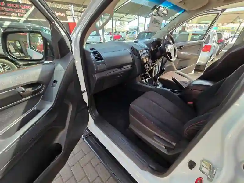 Isuzu D–max - Vue 1