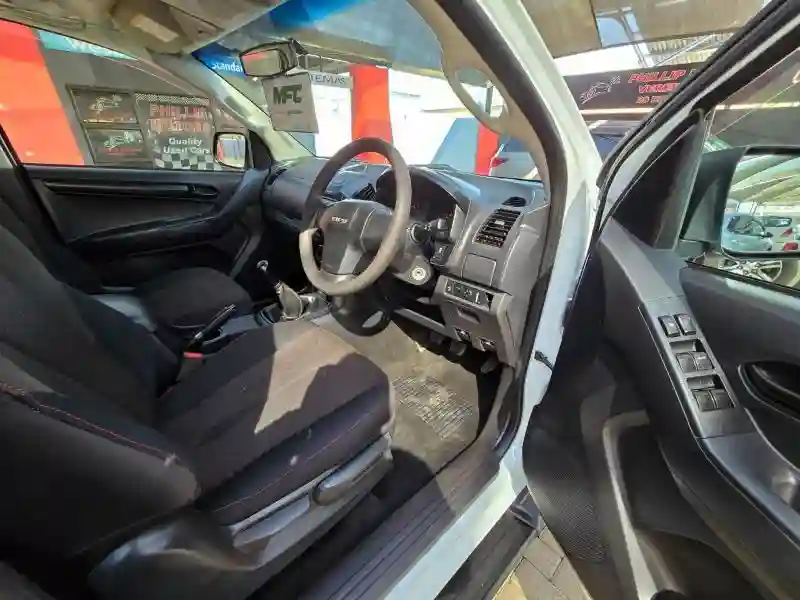 Isuzu D–max - Vue 11