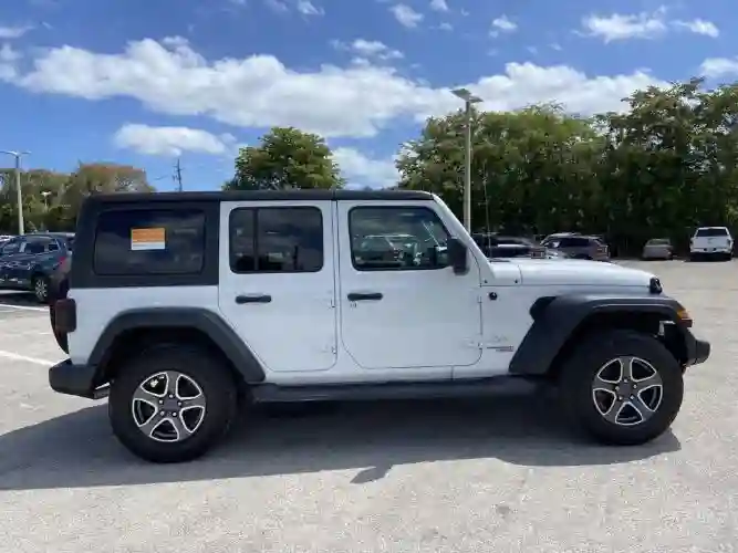 Jeep Wrangler - Vue 1