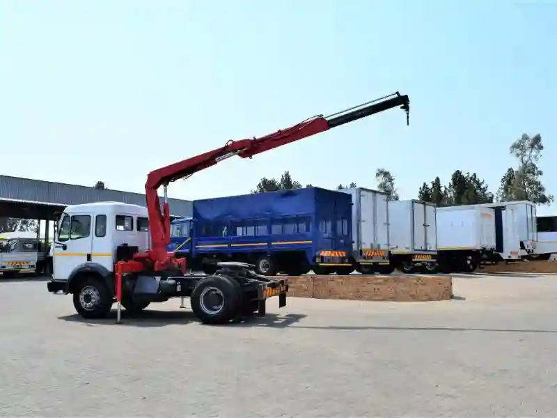 Mercedes‒benz Truck - Vue 13