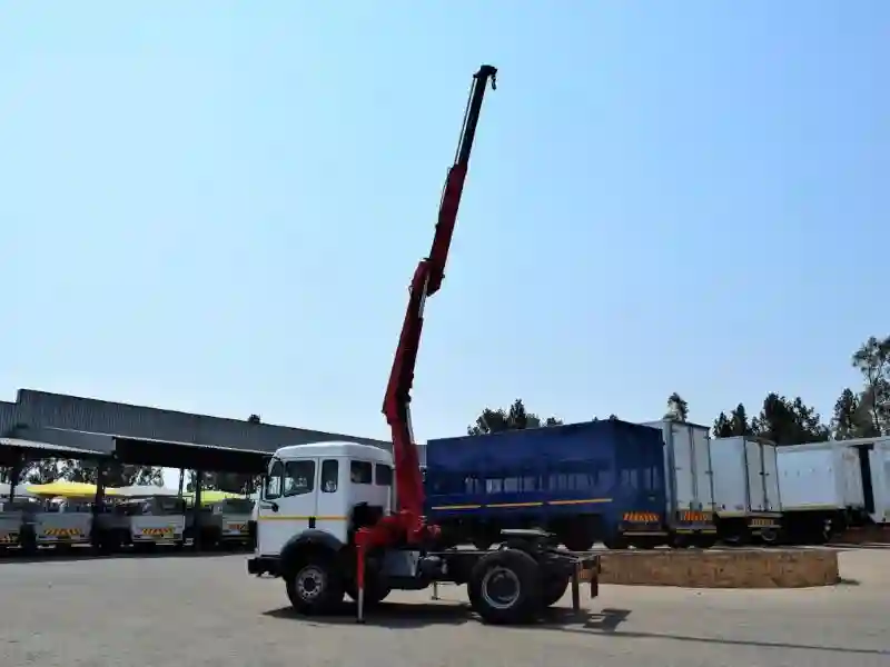 Mercedes‒benz Truck - Vue 3