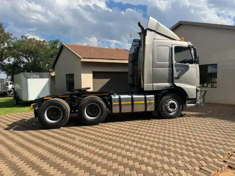 Volvo F4 - Vue 8