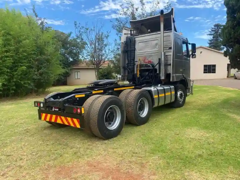 Volvo F4 - Vue 9