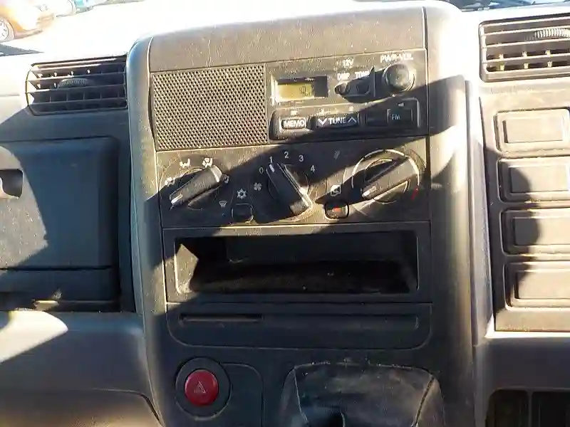 Mitsubishi Van - Vue 2