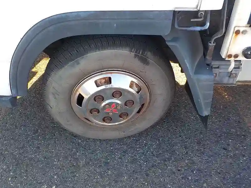 Mitsubishi Van - Vue 9