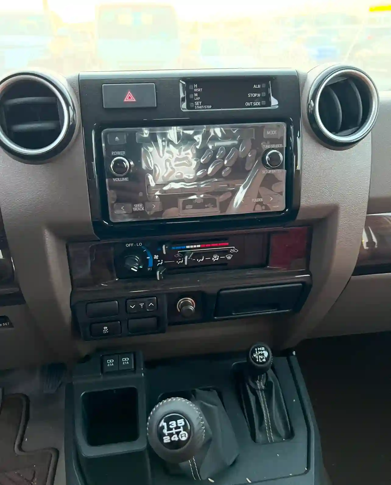 Toyota Land Cruiser - Vue 1