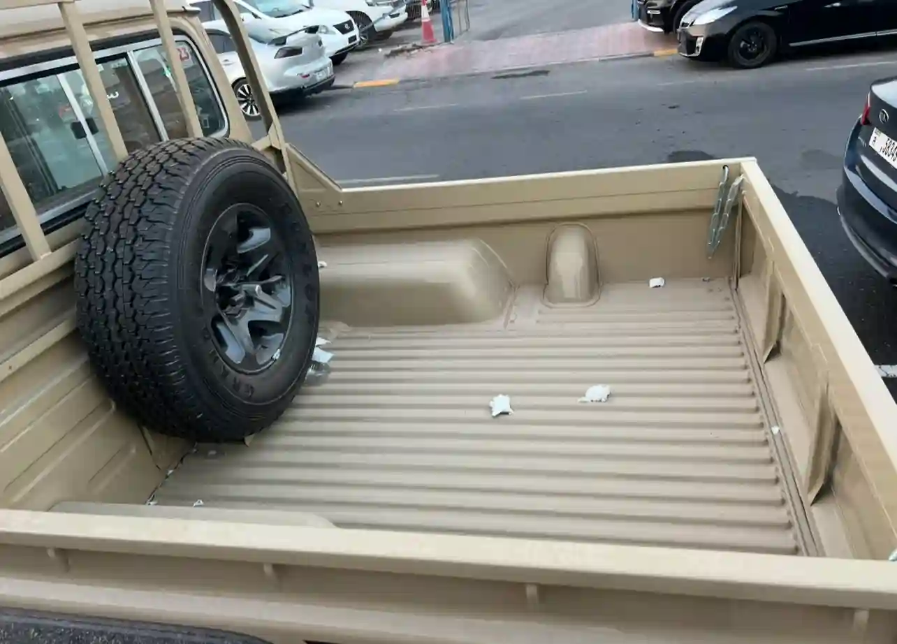Toyota Land Cruiser - Vue 8