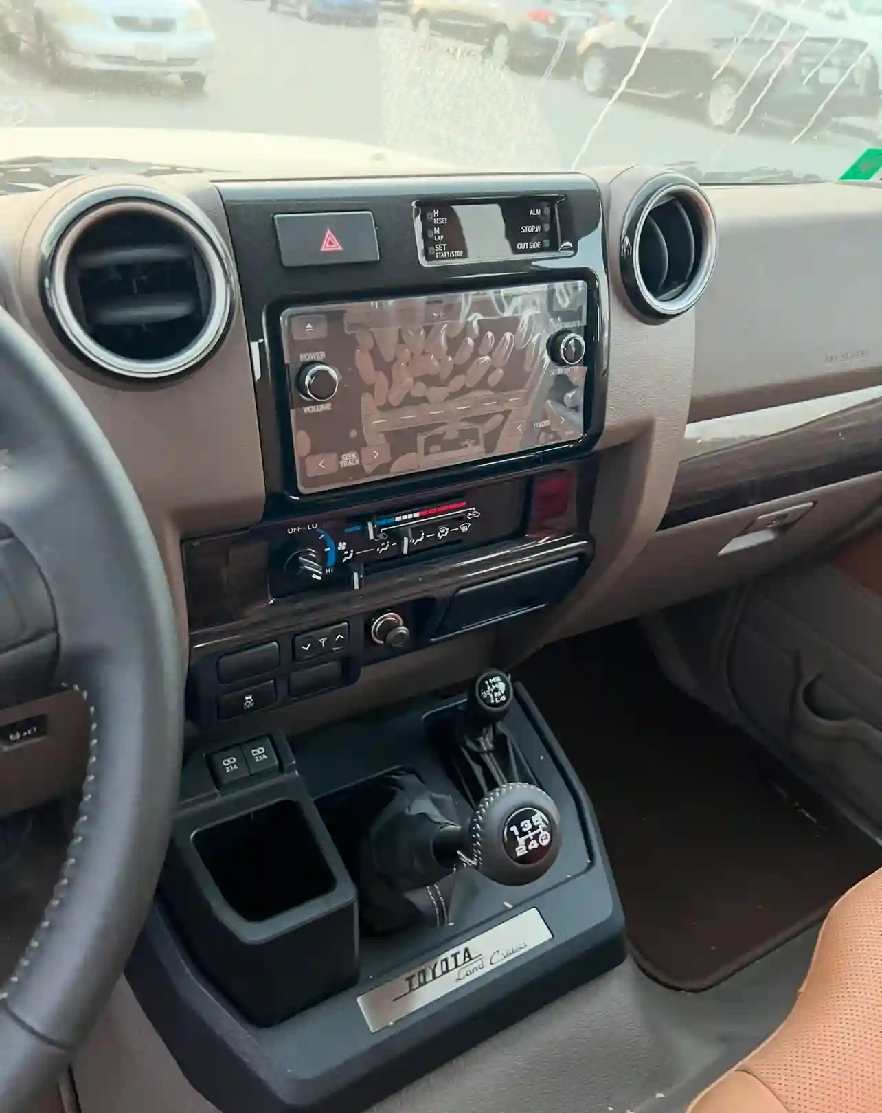 Toyota Land Cruiser - Vue 9