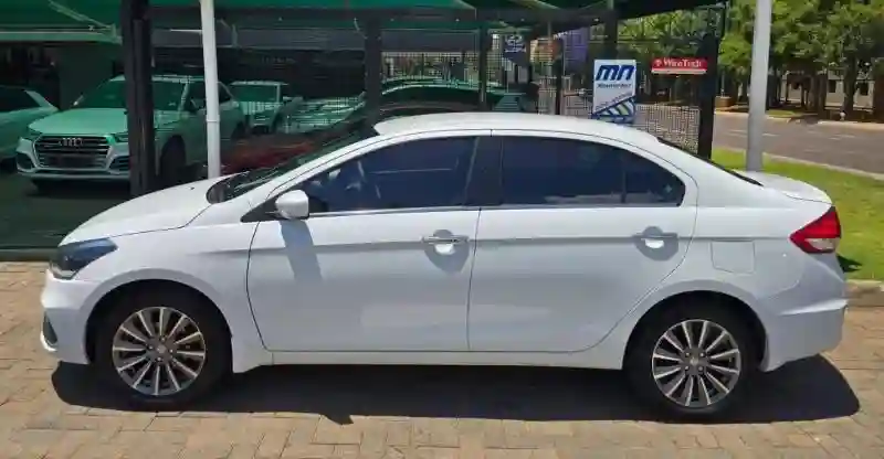 Suzuki Ciaz - Vue 7