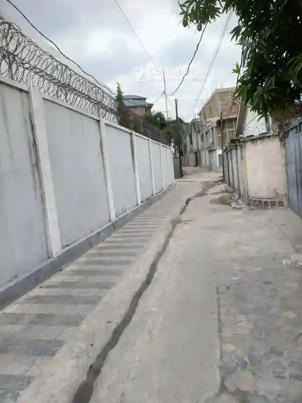 Vente Villa 4 Pièces - Kinshasa - Vue 2