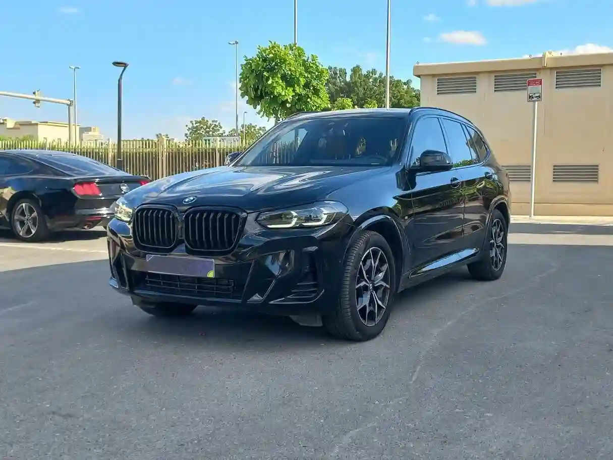 BMW X3 - Vue 3