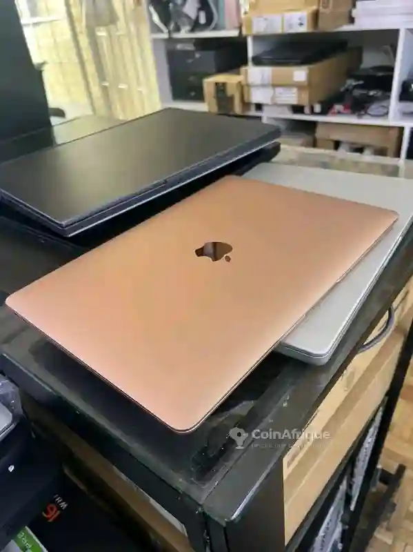 PC Macbook Pro - Vue 2