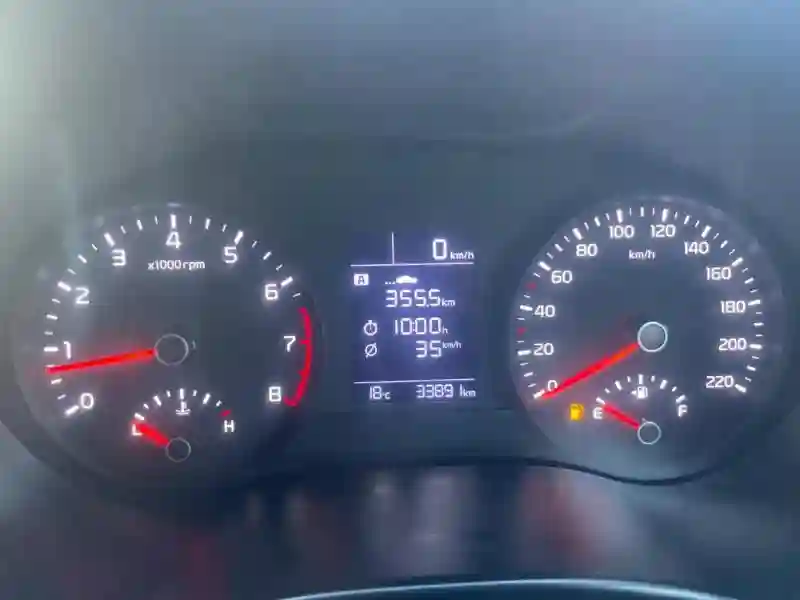 Kia Rio - Vue 7