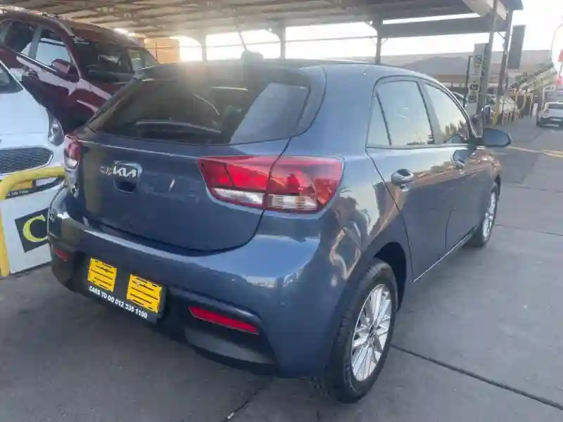 Kia Rio - Vue 9