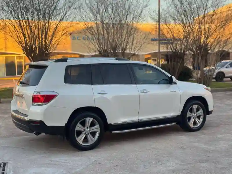 Toyota Highlander - Vue 3
