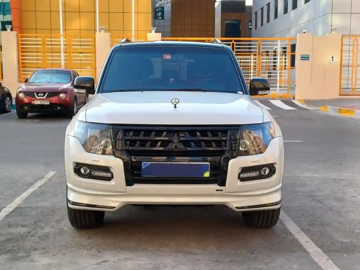 Mitsubishi Pajero - Vue 6