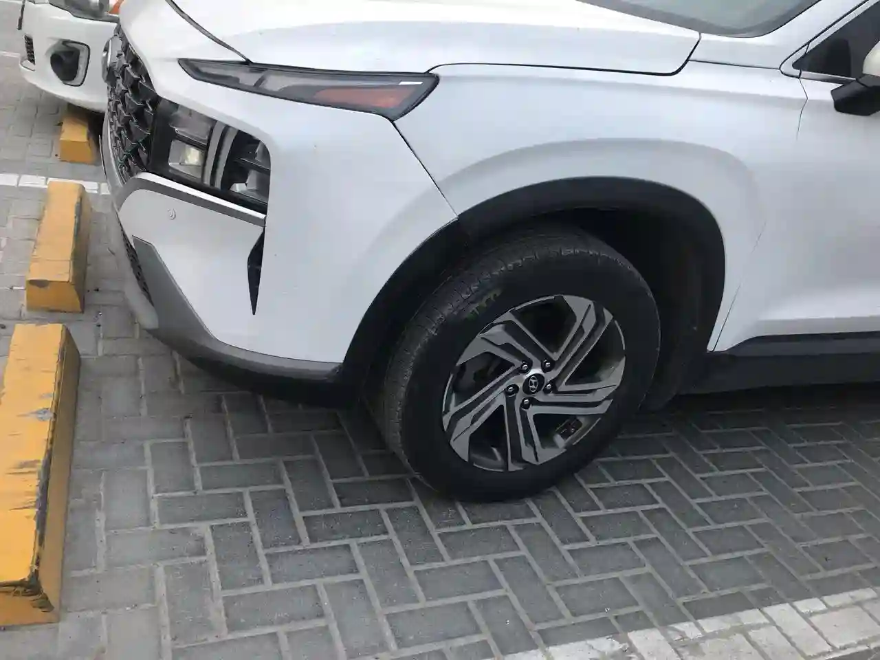 Hyundai Santa Fe - Vue 4