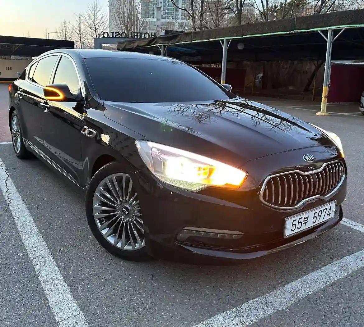 Kia K9 - Vue 1