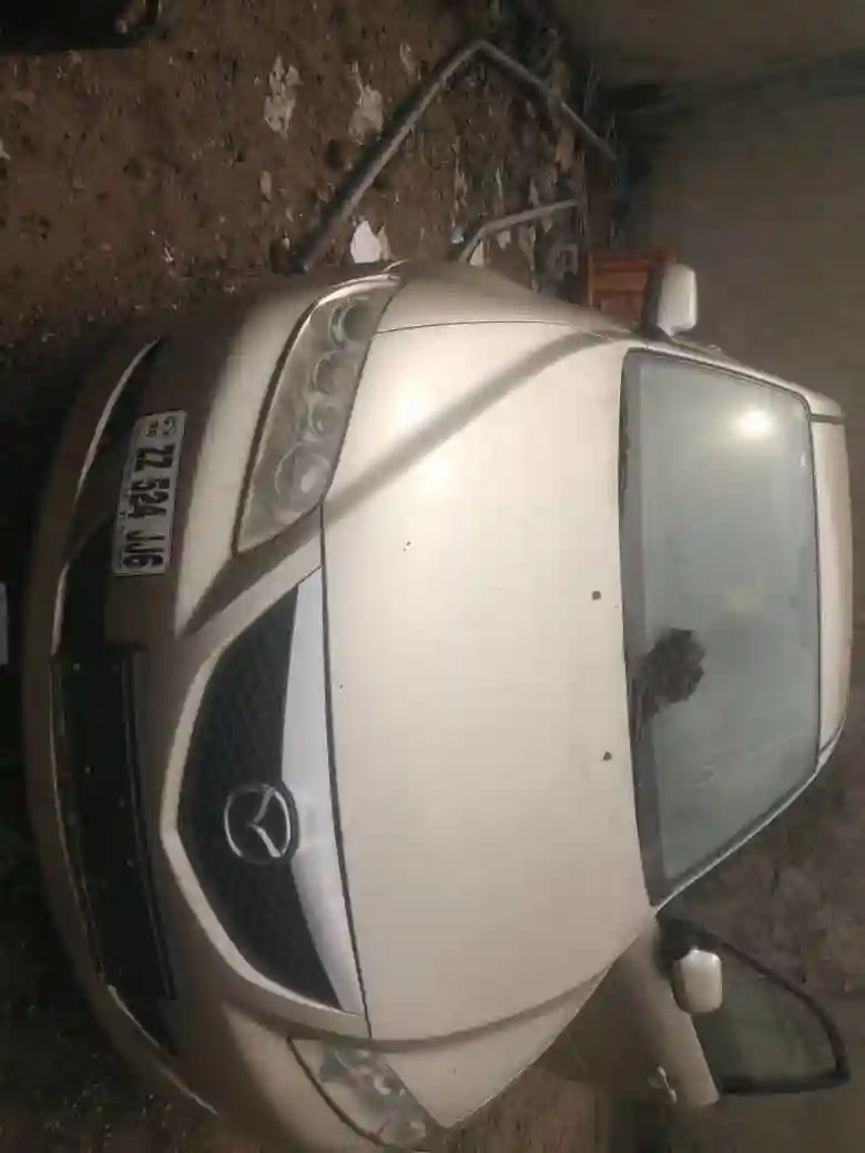 Mazda 3 - Vue 1