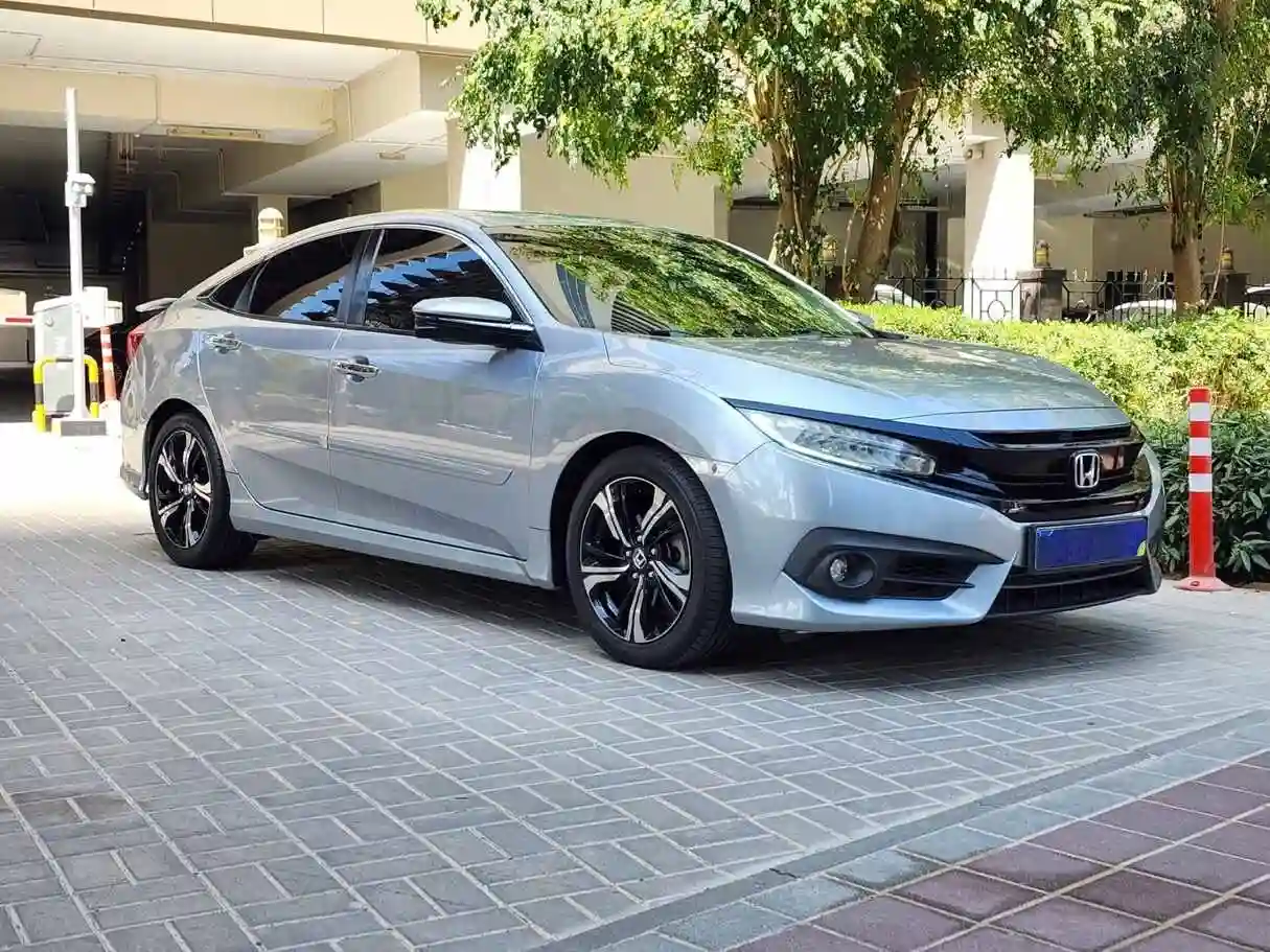 Honda Civic - Vue 3