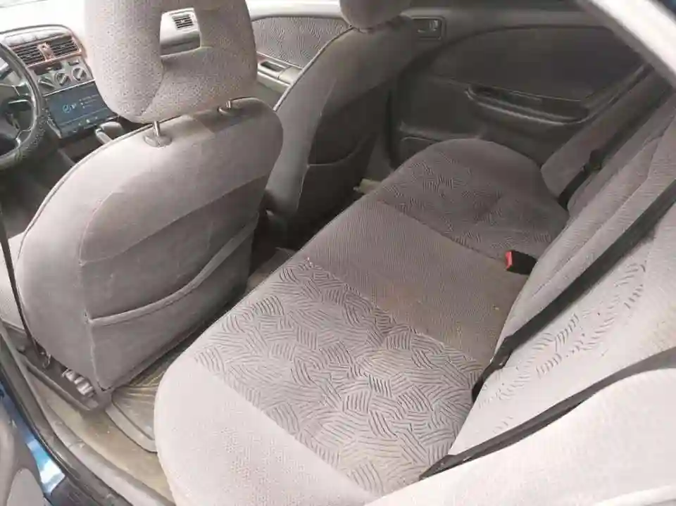 Toyota Avensis - Vue 2