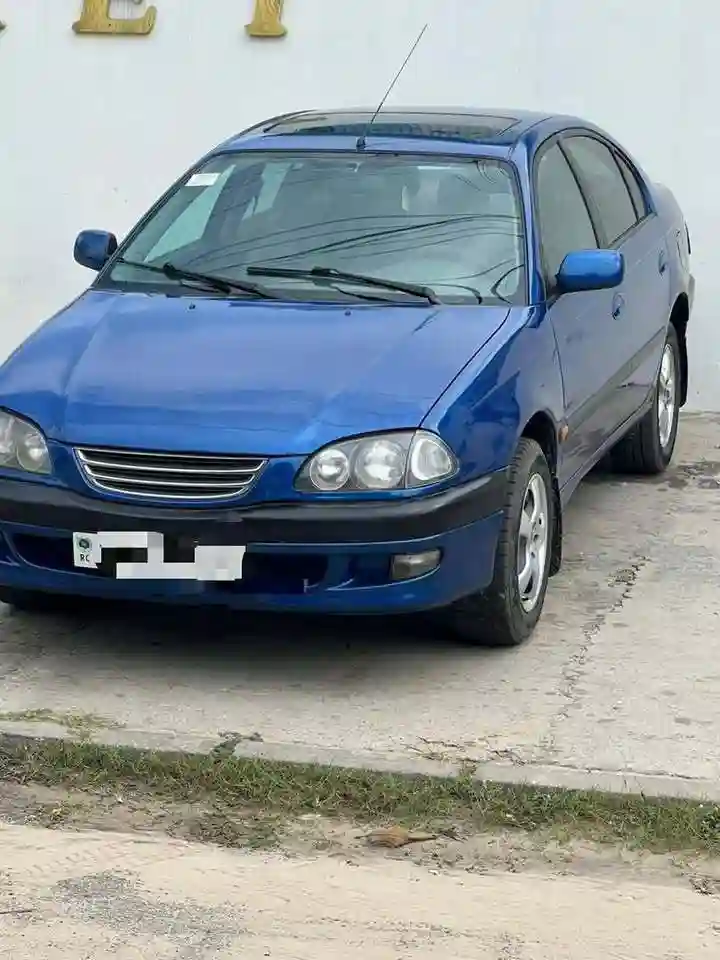 Toyota Avensis - Vue 3