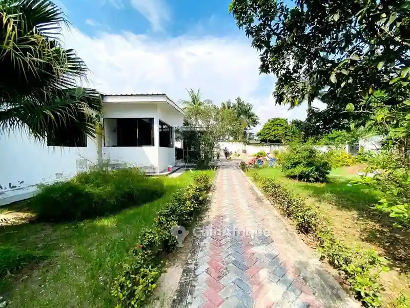 Location Villa 6 Pièces - Brazzaville - Vue 1