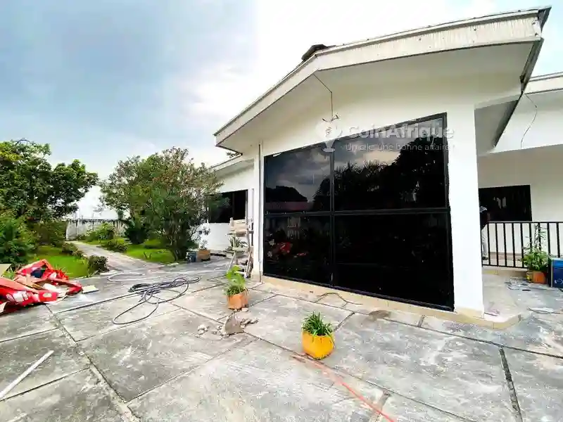 Location Villa 6 Pièces - Brazzaville - Vue 2