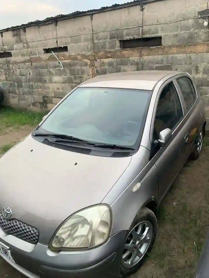 Toyota Yaris - Vue 2