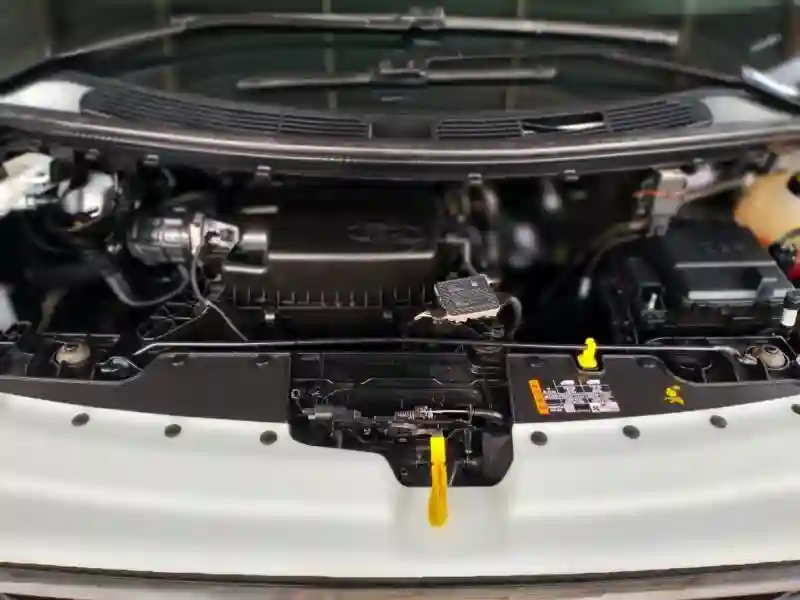 Ford Tourneo Custom - Vue 10