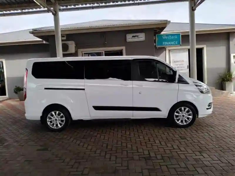 Ford Tourneo Custom - Vue 5