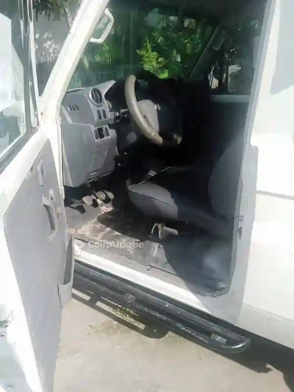 Toyota Land Cruiser 2019 - Vue 1