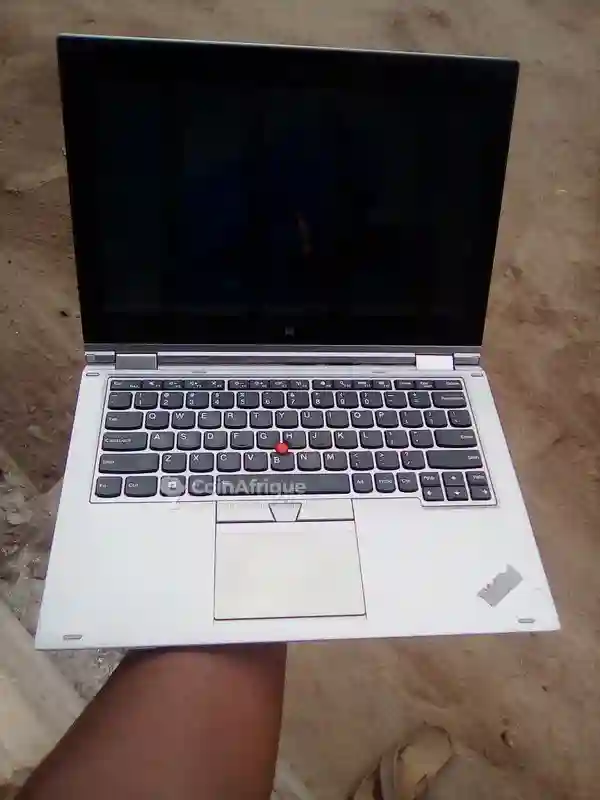 PC Lenovo Yoga Core i5 - Vue 1