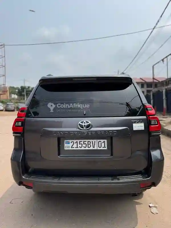 Toyota Prado TXL 2022 - Vue 2