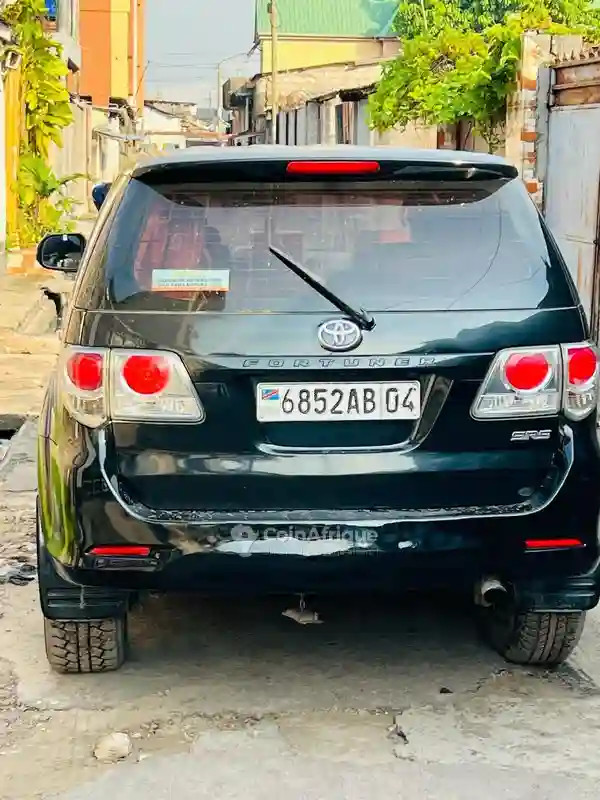 Toyota Fortuner 2014 - Vue 2