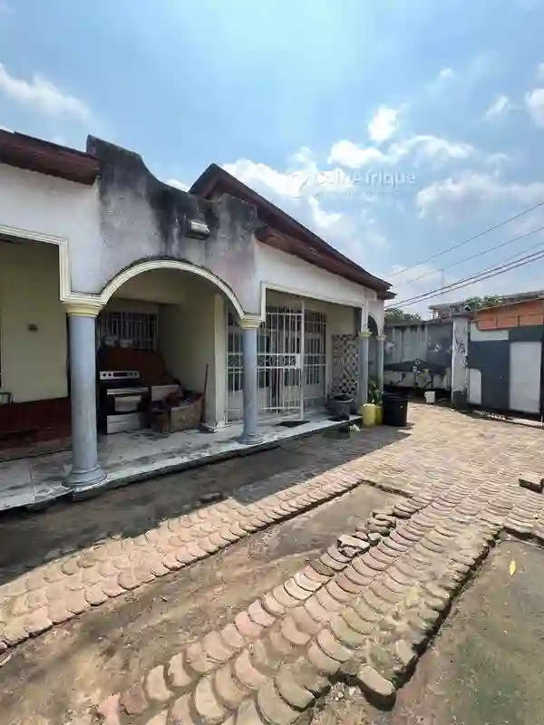 Vente Villa 9 Pièces - Kinshasa