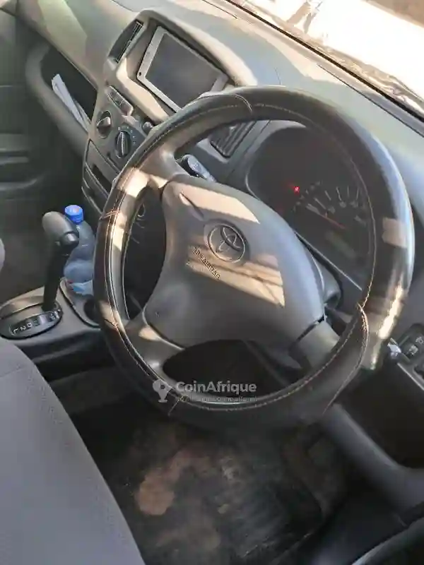 Toyota Proboxe 2010 - Vue 2
