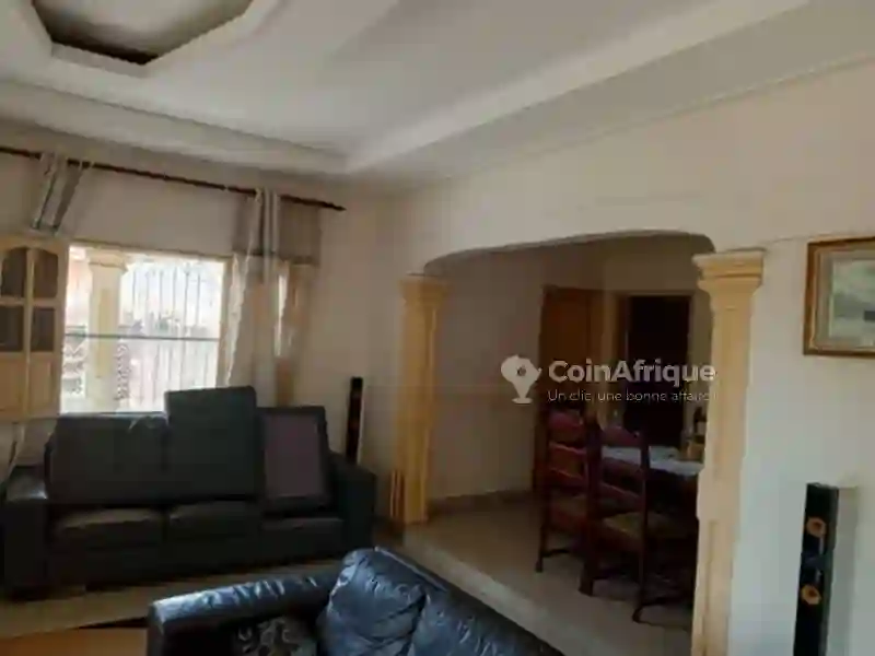 Vente Maison 3 Pièces - Siafoumou